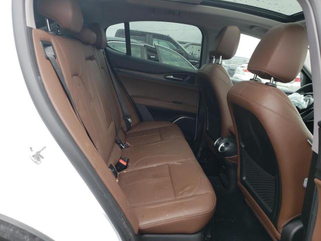ZASPAKBN6K7C51672 - 2019 ALFA ROMEO STELVIO TI WHITE photo 11