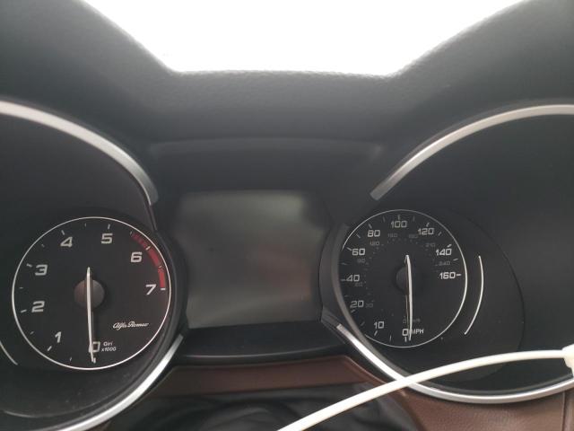 ZASPAKBN6K7C51672 - 2019 ALFA ROMEO STELVIO TI WHITE photo 9