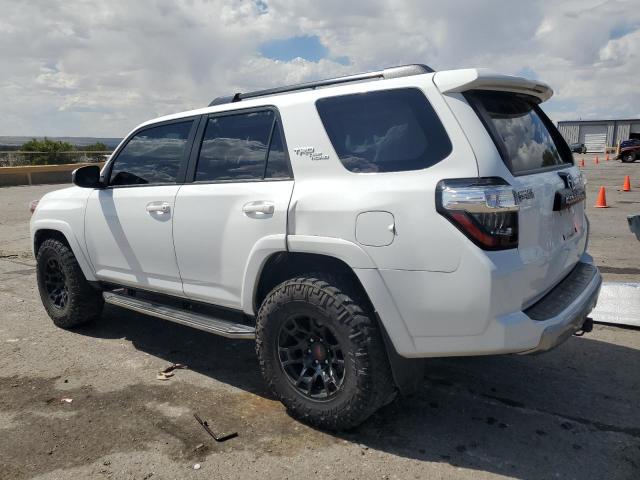 JTEBU5JR9K5677346 - 2019 TOYOTA 4RUNNER SR5/SR5 PREMIUM WHITE photo 2