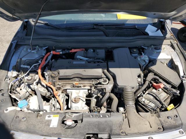 1HGCV3F41KA021898 - 2019 HONDA ACCORD HYBRID EX SILVER photo 11