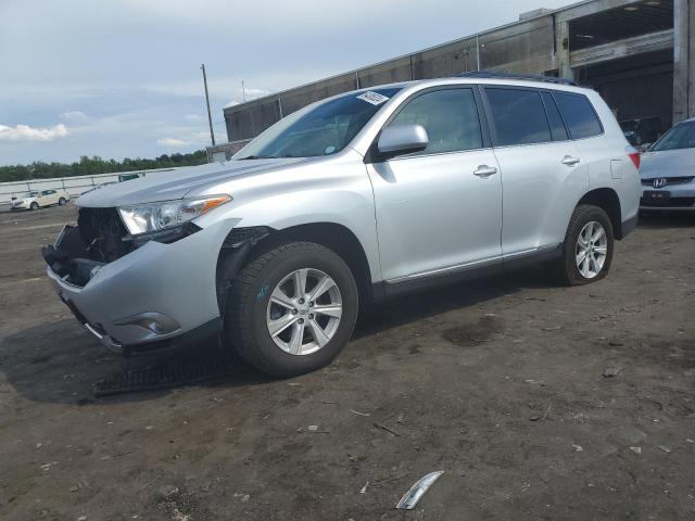 5TDBK3EHXBS055493 - 2011 TOYOTA HIGHLANDER BASE SILVER photo 1