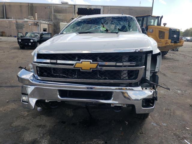 1GC1KXC84DF153296 - 2013 CHEVROLET SILVERADO K2500 HEAVY DUTY LT WHITE photo 5