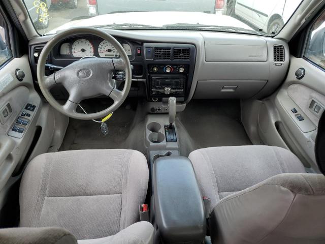 5TEGN92N12Z072597 - 2002 TOYOTA TACOMA DOUBLE CAB PRERUNNER SILVER photo 8