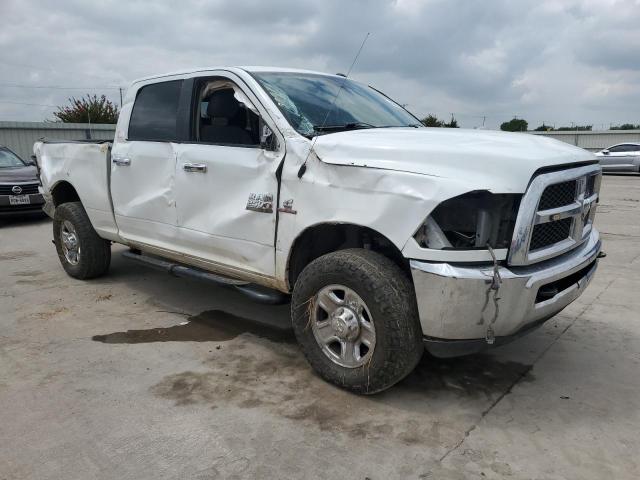 3C6UR5DL9JG275086 - 2018 RAM 2500 SLT WHITE photo 4