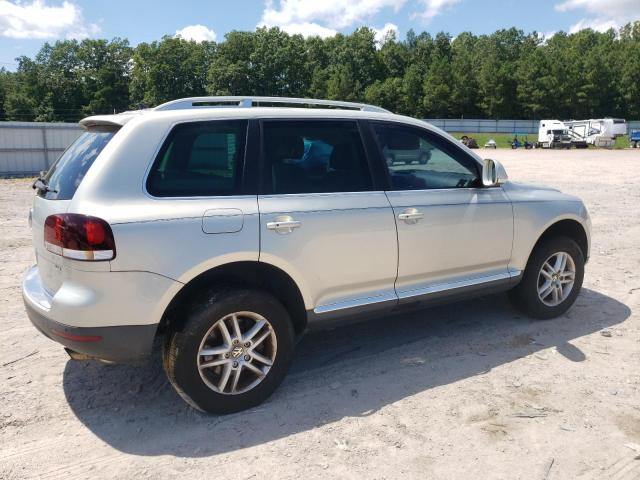 WVGBE77L98D038815 - 2008 VOLKSWAGEN TOUAREG 2 V6 SILVER photo 3