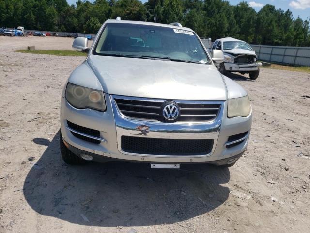 WVGBE77L98D038815 - 2008 VOLKSWAGEN TOUAREG 2 V6 SILVER photo 5