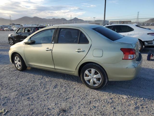 JTDBT923771046103 - 2007 TOYOTA YARIS GRAY photo 2