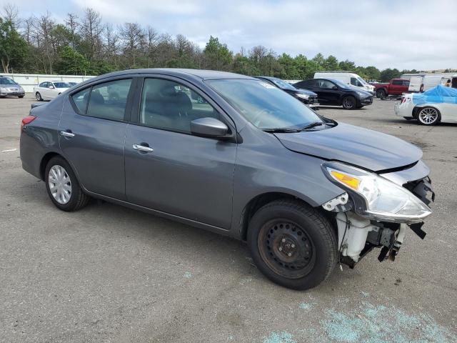 3N1CN7AP5KL875313 - 2019 NISSAN VERSA S 灰色 照片 4