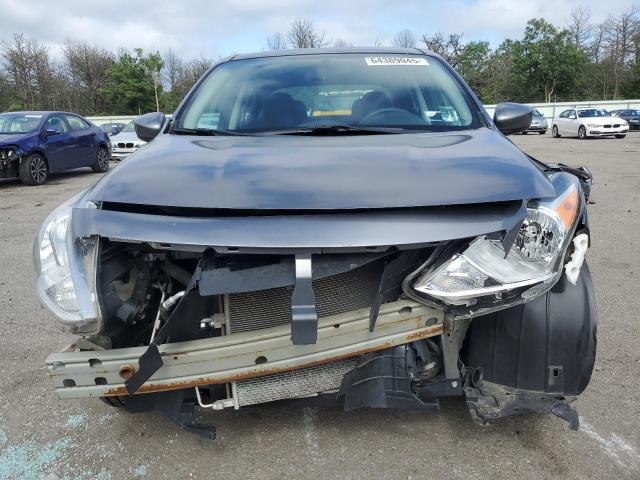 3N1CN7AP5KL875313 - 2019 NISSAN VERSA S 灰色 照片 5