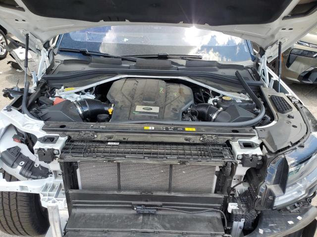 SALKP9E7XPA035284 - 2023 LAND ROVER RANGE ROVE SE WHITE photo 12