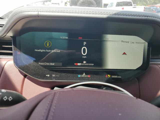 SALKP9E7XPA035284 - 2023 LAND ROVER RANGE ROVE SE WHITE photo 9