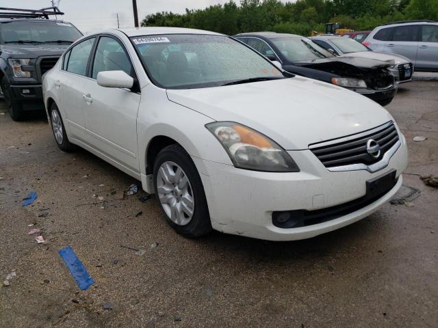 1N4AL21EX9C117846 - 2009 NISSAN ALTIMA 2.5 WHITE photo 4