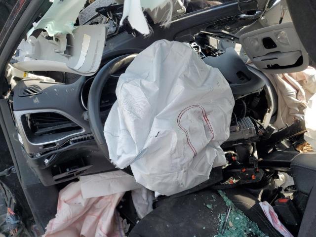 1C4PJLCB0KD269881 - 2019 JEEP CHEROKEE LATITUDE შავი ფოტო 8