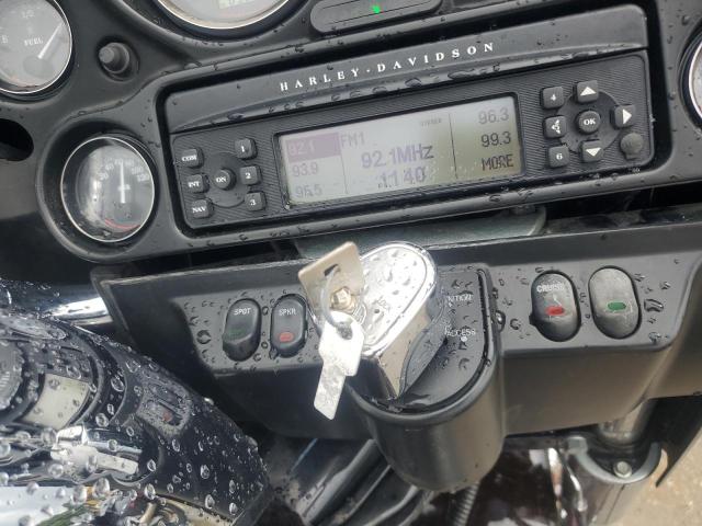 1HD1FC411BB650565 - 2011 HARLEY-DAVIDSON FLHTCU 双色 照片 8