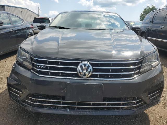 1VWDT7A33HC021734 - 2017 VOLKSWAGEN PASSAT R-LINE Մոխրագույն լուսանկար 5