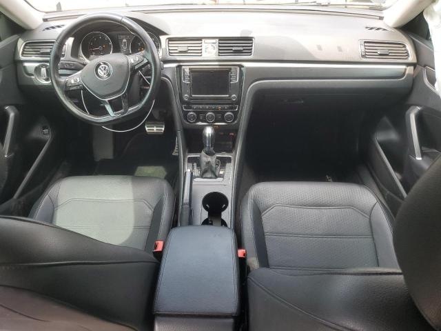 1VWDT7A33HC021734 - 2017 VOLKSWAGEN PASSAT R-LINE Մոխրագույն լուսանկար 8