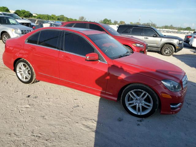 WDDGF4HB7DG085481 - 2013 MERCEDES-BENZ C 250 RED photo 4