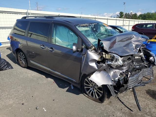 5TDYZ3DC9JS949947 - 2018 TOYOTA SIENNA XLE 灰色 照片 4