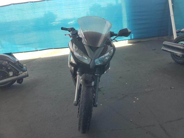 JKAEXEC149DA37946 - 2009 KAWASAKI EX650 C BLACK photo 2