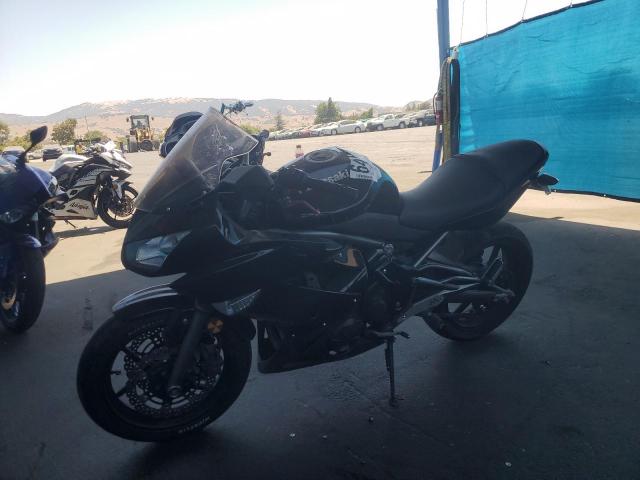 JKAEXEC149DA37946 - 2009 KAWASAKI EX650 C BLACK photo 3