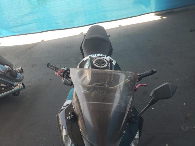 JKAEXEC149DA37946 - 2009 KAWASAKI EX650 C BLACK photo 5