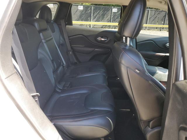 1C4PJMBB8GW197671 - 2016 JEEP CHEROKEE TRAILHAWK WHITE photo 11