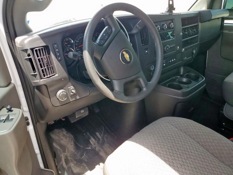 1GCWGAF74R1271408 - 2024 CHEVROLET EXPRESS G2 白色 照片 8