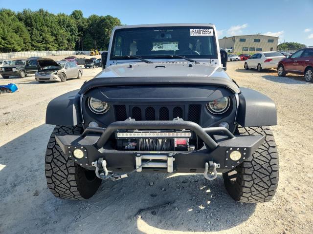 1C4BJWDG6HL636058 - 2017 JEEP WRANGLER U SPORT GRAY photo 5
