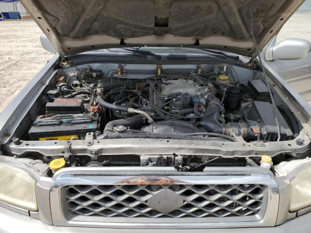 JN8AR07Y2YW418658 - 2000 NISSAN PATHFINDER LE 银色 照片 11