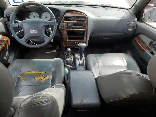 JN8AR07Y2YW418658 - 2000 NISSAN PATHFINDER LE 银色 照片 8