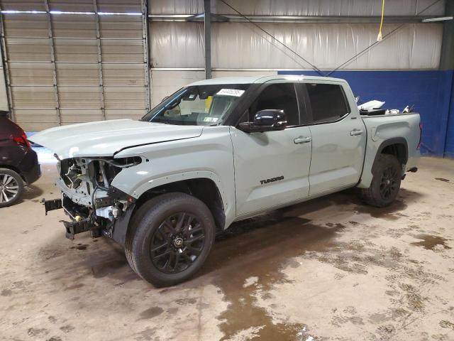 2025 TOYOTA TUNDRA CREWMAX LIMITED, null
