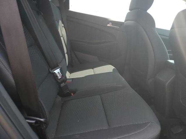 KM8J23A43KU884945 - 2019 HYUNDAI TUCSON SE GRAY photo 11