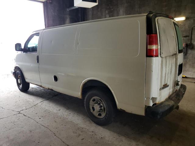 1GCGG25V671108640 - 2007 CHEVROLET EXPRESS G2 WHITE photo 2