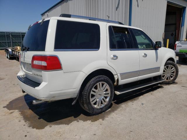 5LMFU28508LJ12942 - 2008 LINCOLN NAVIGATOR WHITE photo 3
