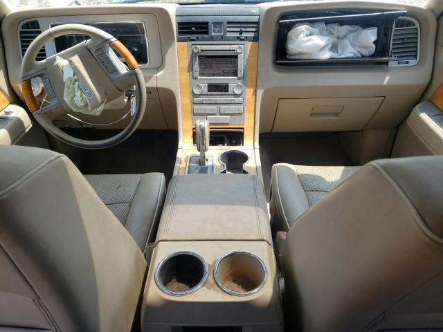 5LMFU28508LJ12942 - 2008 LINCOLN NAVIGATOR WHITE photo 8