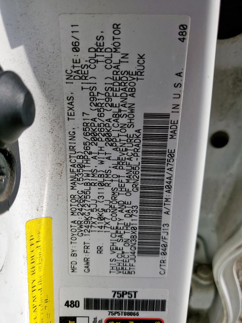 5TFJU4GN3BX011733 - 2011 TOYOTA TACOMA DOUBLE CAB PRERUNNER WHITE photo 13