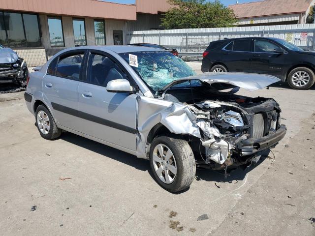 KNADE123676256311 - 2007 KIA RIO BASE SILVER photo 4