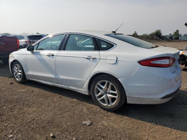 3FA6P0HR0DR304594 - 2013 FORD FUSION SE WHITE photo 2