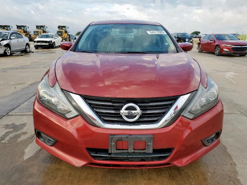 1N4AL3AP8HN311270 - 2017 NISSAN ALTIMA 2.5 RED photo 5