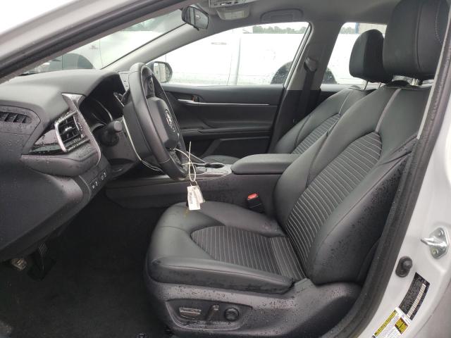 4T1G11AK2RU210182 - 2024 TOYOTA CAMRY SE NIGHT SHADE WHITE photo 7