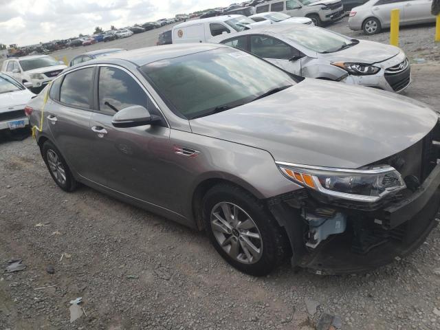 5XXGT4L31JG227281 - 2018 KIA OPTIMA LX SILVER photo 4