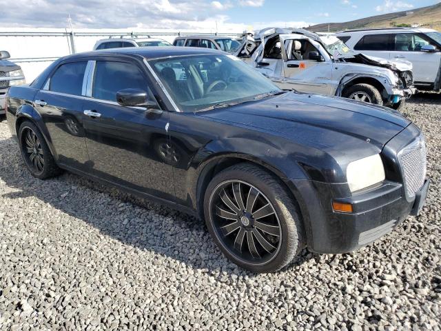 2C3LA43R46H330518 - 2006 CHRYSLER 300 BLACK photo 4