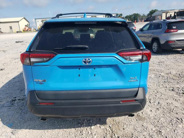2T3RWRFV2LW074453 - 2020 TOYOTA RAV4 XLE BLUE photo 6