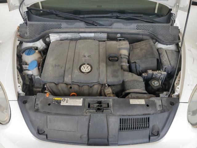 3VWJX7AT1DM665376 - 2013 VOLKSWAGEN BEETLE WHITE photo 12