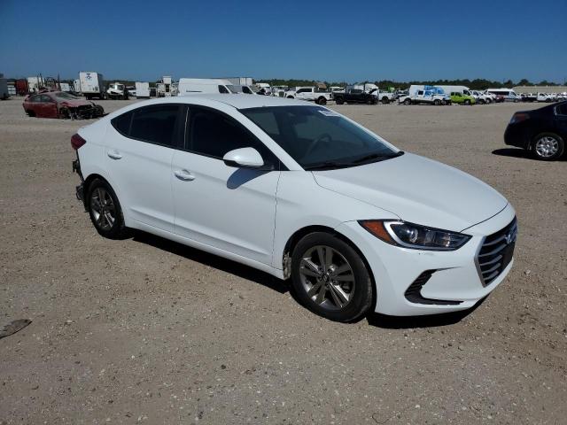 5NPD84LF9JH384317 - 2018 HYUNDAI ELANTRA GT SEL WHITE photo 4