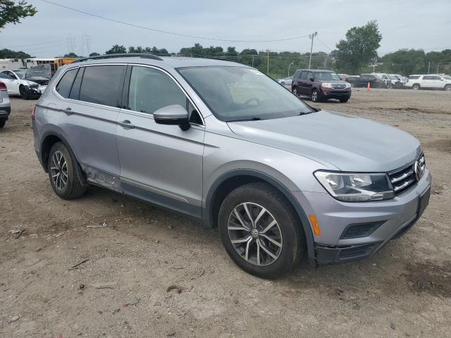 3VV2B7AX3LM030281 - 2020 VOLKSWAGEN TIGUAN SE ვერცხლისფერი ფოტო 4