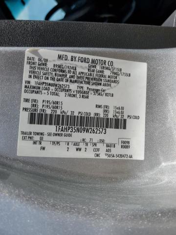 1FAHP35N09W262573 - 2009 FORD FOCUS SE SILVER photo 12