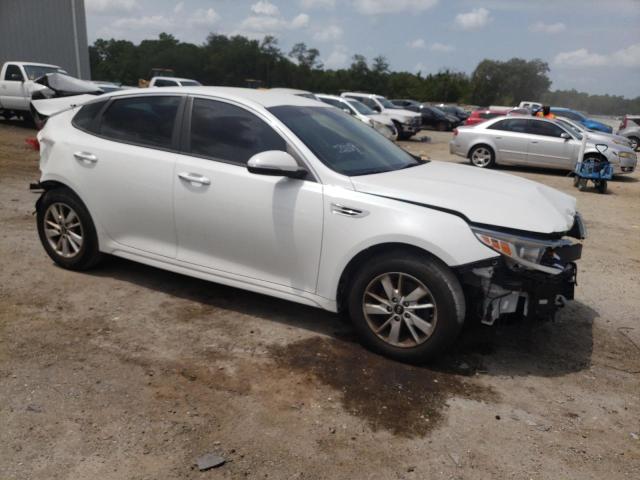 5XXGT4L38GG065853 - 2016 KIA OPTIMA LX WHITE photo 4