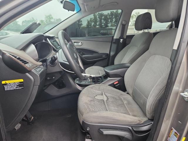 5NMZT3LB5HH024125 - 2017 HYUNDAI SANTA FE S Серый фото 7