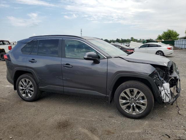 2T3R1RFV4SC529091 - 2025 TOYOTA RAV4 XLE GRAY photo 4